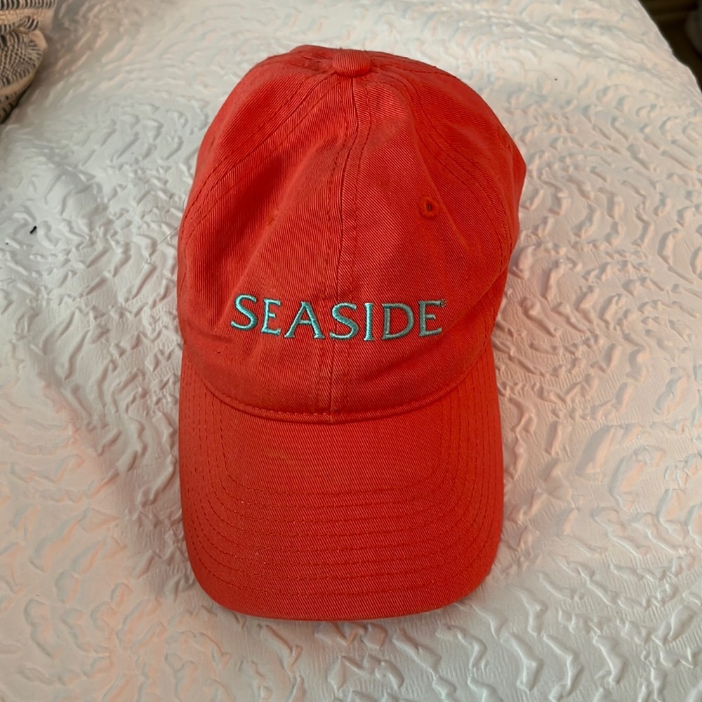 Seaside hat